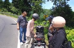 Tumpahan Oli di Jalan Pusuk Nyaris Telan Korban, DPRD NTB Ingatkan Pengendara