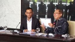 Arsul Sani Pamerkan Ijazah Doktor di MK, Bantah Tuduhan Palsu