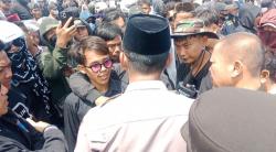 22 Tahun Dibiarkan Terlunta, Warga Pulo Ampel Mengamuk Tuntut Keadilan