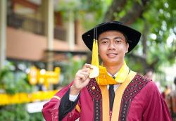 Muhammad Ramadhani, Wisudawan Terbaik Sarjana Terapan Unpad dengan Tiga Publikasi Ilmiah