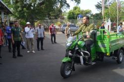 Perkuat Desa Mandiri Sampah, 15 Kendaraan Pengangkut Sampah Dibagikan ke Belasan Desa di Jepara