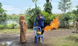 Cegah Kebakaran, Desa Sumendi Gandeng Damkar Gelar Penyuluhan Tanggap Bencana Lokal Desa