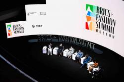 Lewat Industri Tekstil dan Kerajinan, Indonesia Kukuhkan Posisi di BRICS+ Fashion Summit Moscow