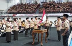 Pelantikan Akbar Pramuka Bojonegoro, Bupati: Tak Sekadar Seragam, Tapi Pembentuk Moral Pemuda