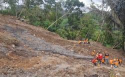 Update Longsor Banjarnegara Hari Ini: Cari 18 Korban, Tim SAR Pakai Drone Pantau Pergerakan Tanah