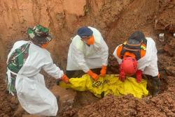 Longsor Majenang: Satu Korban Balita Ditemukan Meninggal, Dua Masih Tertimbun