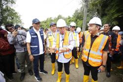 Dari Air ke Harapan: Warga Karangligar Menanti Solusi Banjir