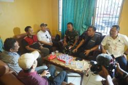 Alami Masalah Mesin, Pesawat Mendarat Darurat di Karawang, Bupati Aep Tinjau Langsung ke Lokasi