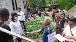 Rekonstruksi Pembunuhan Sadis di TTU, Tersangka Peragakan 21 Adegan Habisi Tiga Orang Termasuk Istri