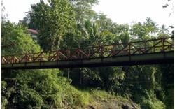 Volume Kendaraan Meningkat, Jembatan di Batulawang Dinilai Tak Lagi Memadai