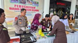 Dari Ganja 9,8 Kg hingga Sajam, Semua Dimusnahkan Kejari Pringsewu