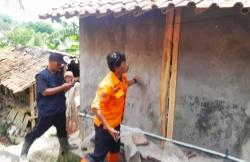 Rumah Warga di Bunigeulis Terancam Ambruk Akibat Pergerakan Tanah