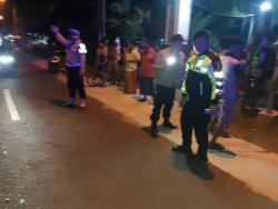 Tabrakan Maut di Jombang: Pikap Sasak Dua Motor Hingga Terpental ke Sungai, Siswi SMP Tewas