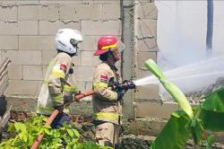 Gudang Diduga Tempat Bikin Petasan Terbakar di Indramayu, Damkar Kerahkan Tiga Armada