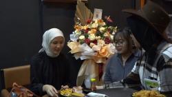 Unik! Sensasi Makan Steak Asap di Resto Bergaya Wild West, Serasa Balik ke Tahun 1800-an