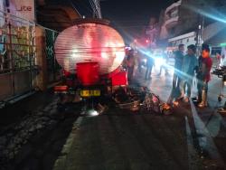 Tabrak Truk Tangki Parkir di Krian Sidoarjo, Pria 39 Tahun Tewas