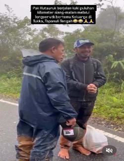 Tangis Korban Banjir Tapteng: Jalan Kaki Puluhan Kilometer Cari Anak Istri, Bertemu Bupati Masinton