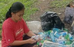 Cerdas! Ibu Muda di Garut Bangun Usaha Digital Berbasis Sampah