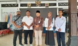 Temui Ketua KPU, DPD Partai Perindo Sukoharjo Serahkan SK Pengurus Baru