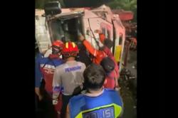 Kecelakaan Maut di Jatingaleh Semarang, Truk Terguling Sopir Tewas Terjepit