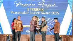 Kades Asal Garut Sabet Juara 3 Peacemaker Justice Award 2025 Tingkat Nasional