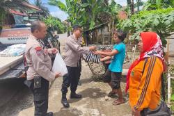 Polsek Kebasen Gelar Baksos  untuk Warga Kurang Mampu