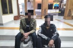 2 Suporter PSM Makassar Kedapatan Bawa Ciu dalam Tumbler, Polisi Langsung Amankan