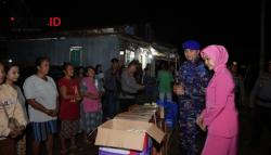 Kapolres Gowa Tinjau lokasi Puting Beliung dan Serahkan Bantuan Kemanusiaan