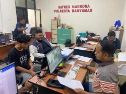 Nongol di Pinggir Jalan, Sindikat Pengedar Tembakau Sintetis dan Psikotropika Dibabat Polisi