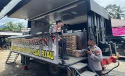 Polda Riau Siapkan 3.000 Porsi Makan Untuk Korban Banjir Bandang di Palembayan Agam Perhari