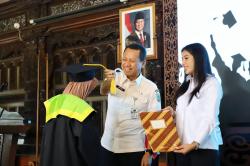 Pemkab Kudus Gelar Wisuda Sekolah Lansia Berkomitmen Bangun Masyarakat Tangguh dan Berdaya