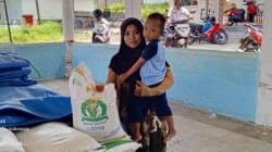 Senyum Warga Bumi Agung Merekah: Bantuan Pangan Pemerintah Hadir Tepat Waktu!