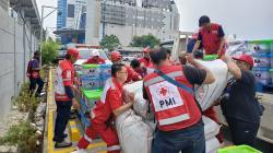 PMI Kabupaten Garut Berangkatkan Personel Bantu Korban Banjir Bandang di Sumatera dan Aceh