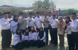 14 Pegawai Kelurahan Panggung Rawi Dilantik PPPK Paruh Waktu oleh Wali Kota Cilegon Robinsar