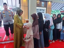 Meresmikan Aula 38 Setia, Polres Pemalang Santuni 200 Anak Yatim Piatu