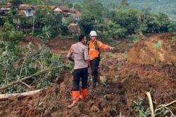 Tim SAR Kerahkan Dua Worksite Cari Tiga Korban Longsor di Arjasari