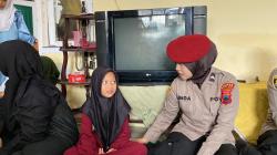 Momen Haru Anak Yatim di Pemalang Sambut Polisi Baret Merah, Sahara Bermimpi Jadi Polwan