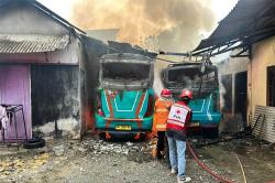 2 Minibus Terbakar di Kulonprogo, Kerugian Capai Rp150 Juta