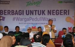 Aksi Sosial di Bantar Gebang: 98 Resolution Network dan Pegadaian Bagikan 1.000 Sembako