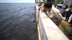 Air Laut Menekan Tanggul Pantai Mutiara: Warga Cemas Jakarta Pelan-Pelan Tenggelam