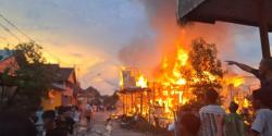 Tiga Rumah Ludes Terbakar di Kecamatan Kolam, Kerugian Mencapai Rp500 Juta