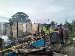 Kebakaran Hanguskan Kios dan Rumah Kos di Sarmi, Polisi Selidiki Dugaan Penyebabnya