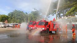 Pemkab Jayapura Serahkan Dua Mobil Damkar Baru dari Dana Otsus 2025, Perkuat Respons Kebakaran