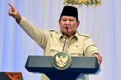 Tegas, Prabowo Instruksikan Mendagri Copot Bupati Aceh Selatan yang Umrah saat Bencana