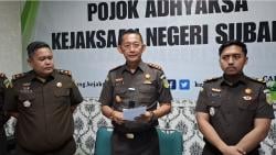 BREAKING NEWS Ketua Gapoktan Ditahan Kejari Subang, Diduga Korupsi Dana Bantuan Tani Rp620 Juta
