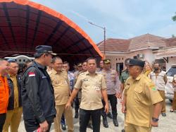 Pemkab Karawang Siapkan Dapur Umum 14 Hari bagi Warga Terdampak Banjir Karangligar