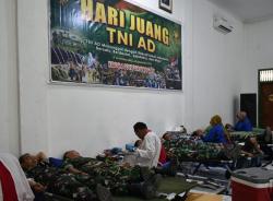 TNI Polri Kompak Ikuti Kegiatan Donor Darah Peringati Hari Juang TNI AD di Kodim 0717 Grobogan