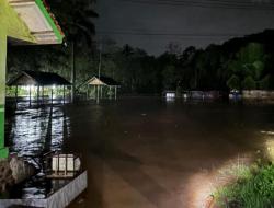 BREAKING NEWS: Hujan Deras Masyarakat Tiris Mulai Panik Lihat Debit Air Terus Naik
