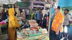 Pastikan Keamanan dan Harga Pangan Jelang Nataru, Petugas Gabungan Sidak Pasar dan Gudang