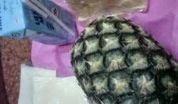 Paket MBG di SDN Paninggalan Kota Tangerang Isinya Nanas Gelondongan Utuh, Ortu Siswa Sampai Syok!